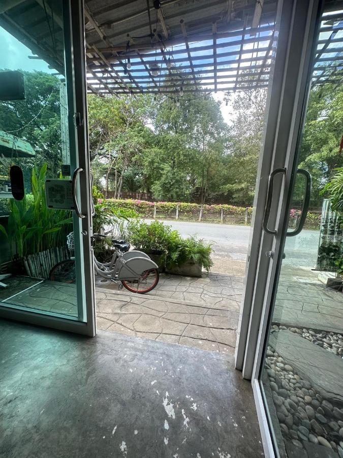 Une Jai Place เรือนอุ่นใจ Phimai Eksteriør bilde
